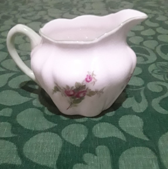 Shelley Made in England Fine Bone China Milk Jug - Picture 4 of 5
